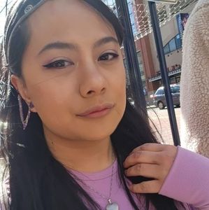 Meet your Posher, Jenina